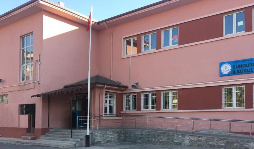 Sunguroğlu İlkokulu’na 4 adet ulusal kalite etiketi ödülü
