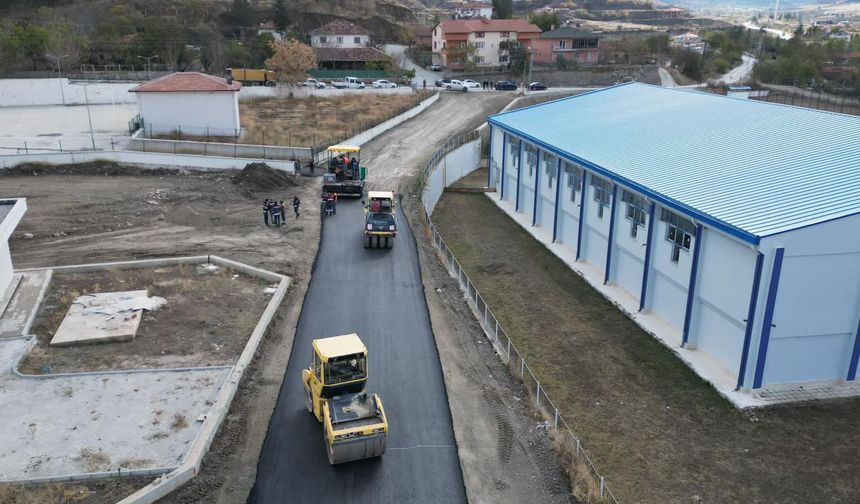 Uğurludağ’a 1 kilometre asfalt