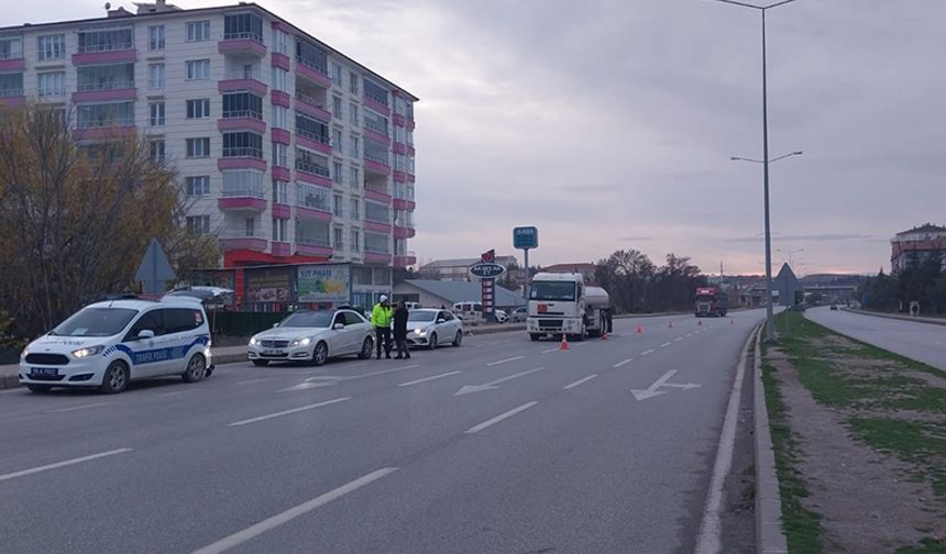Sungurlu'da trafik polislerinden hız denetimi