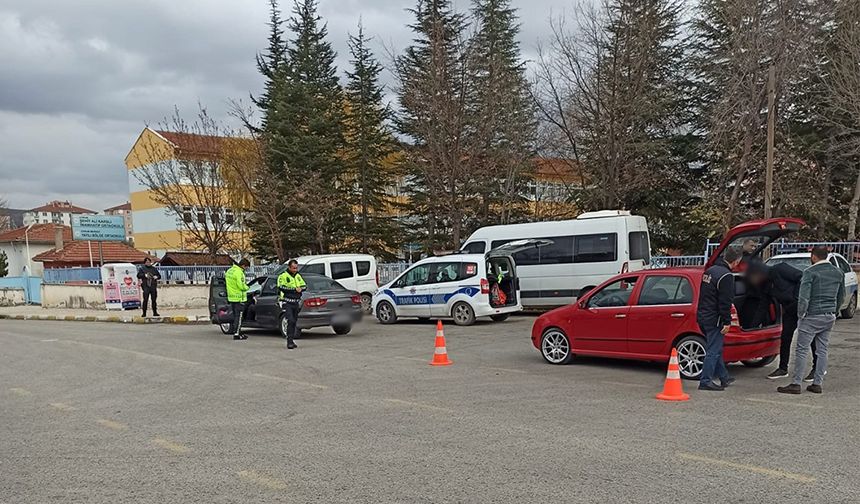 Çorum polisinden suçlulara göz açtırmayan operasyon: 17 kişi tutuklandı!