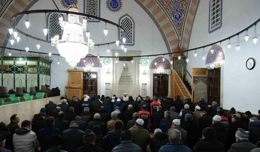 Karaman’da 6 Şubat depreminde hayatını kaybedenler anıldı