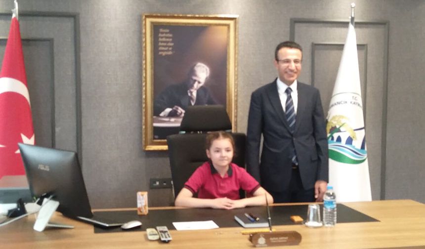Osmancık Kaymakamlığı ve Belediye Başkanlığı koltuğu çocukların oldu