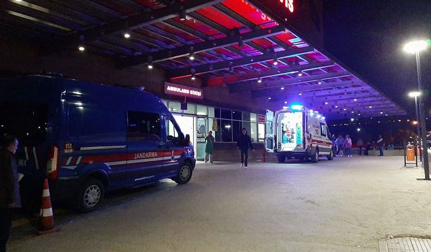 Çorum'da arkadaşlar arasında tartışma kanlı bitti: 1 kişi yaralı