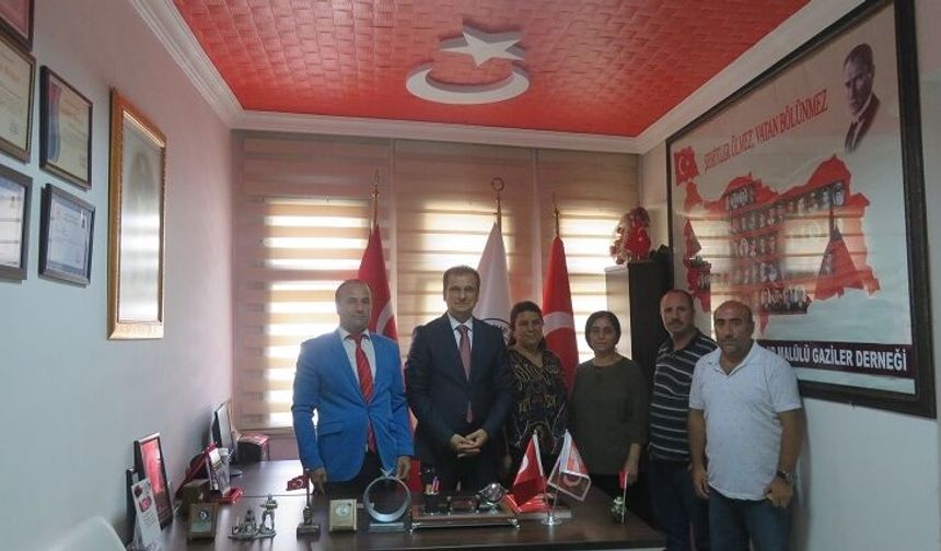 Manisa'ya atanan Kaymakam Güldoğan'dan veda ziyaretleri