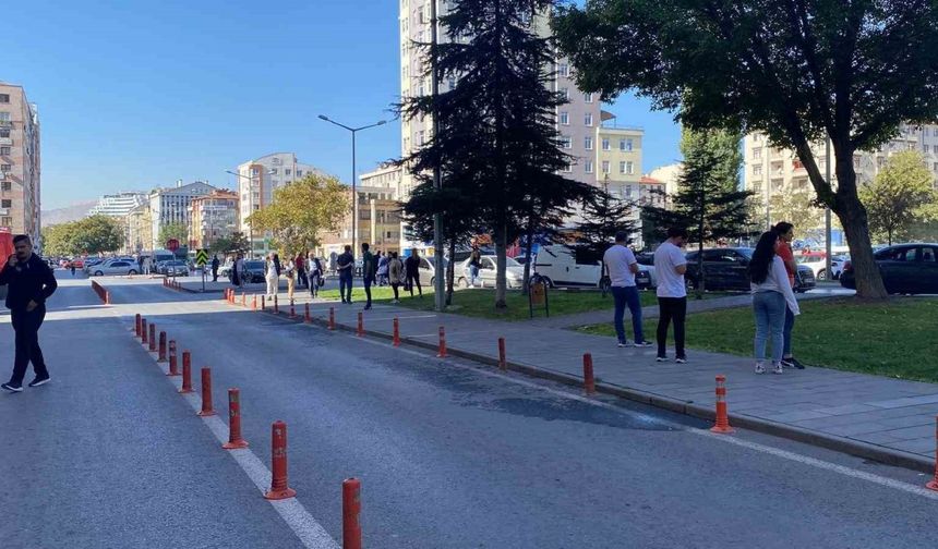 Malatya’da 5.9 büyüklüğündeki deprem Kayseri’de hissedildi