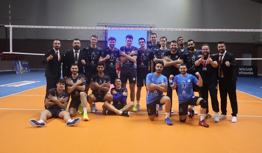 Voleybol: SMS Grup Efeler Ligi