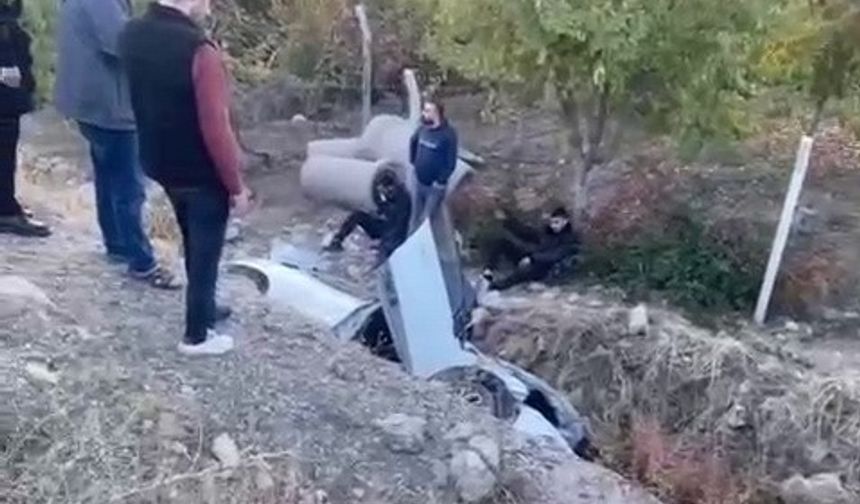 Adıyaman’da otomobil ile kamyonet çarpıştı: 11 yaralı