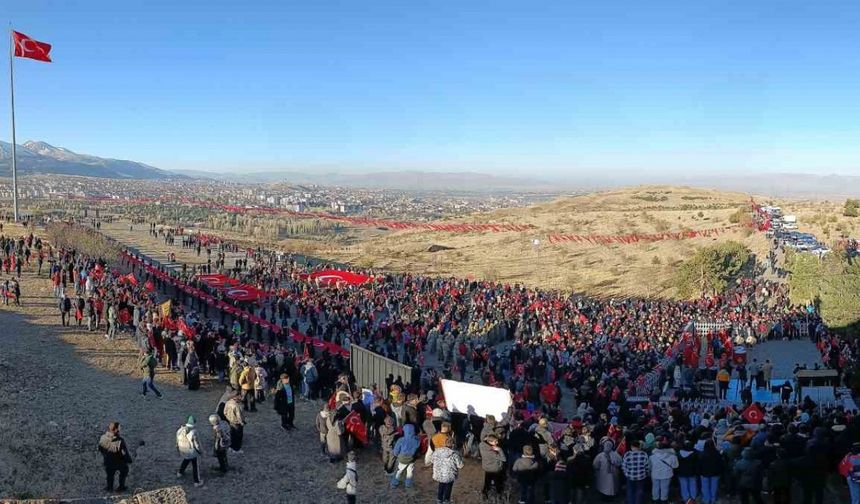 Atatürk Üniversitesi ailesi, Aziziye Destanının 147. yıl dönümünde ecdadını andı