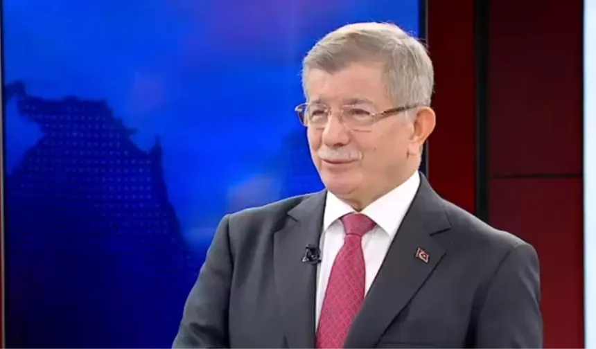 Ahmet Davutoğlu, Kara Harp Okulu mezuniyetindeki disiplin kararlarını destekledi