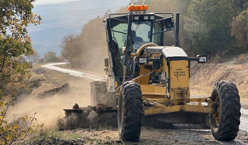 Çorum'un bu ilçesinde yollar yenileniyor! Oluklu yolunda çalışmalar başladı