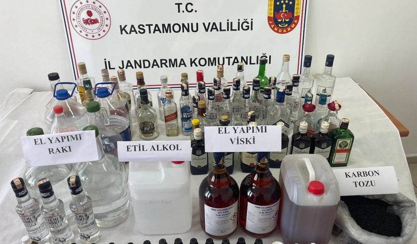 Kastamonu'da sahte içki operasyonunda 2 şüpheli yakalandı