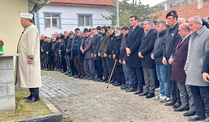 Şehit babası Hikmet Körkem son yolculuğuna uğurlandı