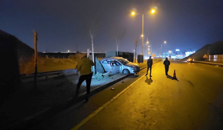 Çorum çevreyolunda trafik kazası: İki araç çarpıştı, yaralılar var!