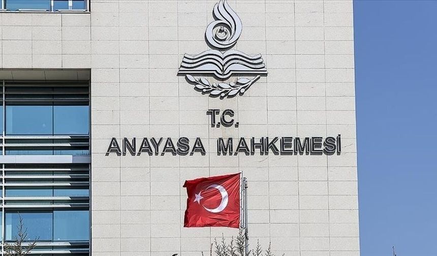 AYM'den emsal karar: Süresiz nafaka düzenlemesi iptal edildi