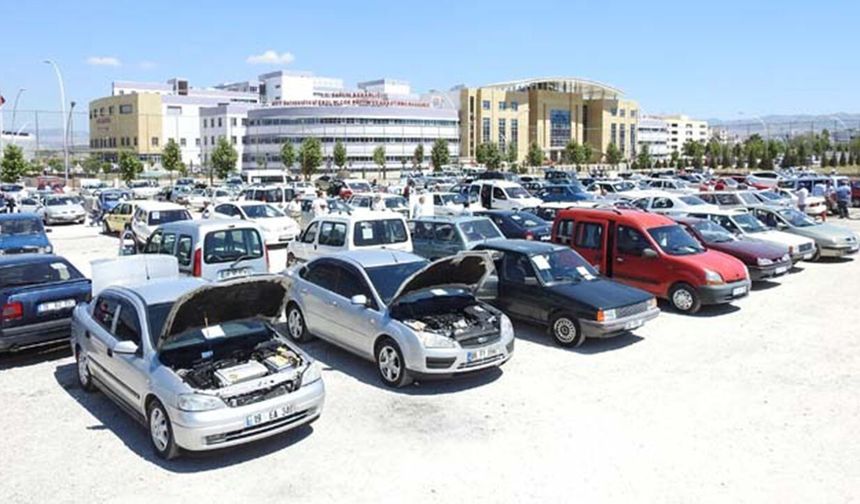 İkinci elde kurallar yeniden yazıldı: Trendler değişti, 1 milyon TL'lik araçlar kapışılıyor! En çok ne satıyor?