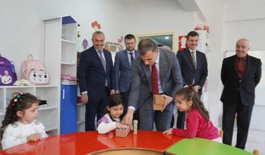 Çorum'un Osmancık İlçe Kaymakamı Duman'dan Kur’an Kursuna ziyaret