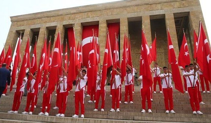 23 Nisan hangi güne denk geliyor, okullar için kritik detay açıklandı