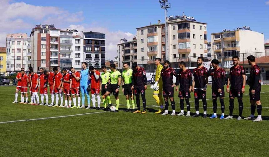BAL: Develigücü: 2 - Şehit Kamil Belediyespor: 1