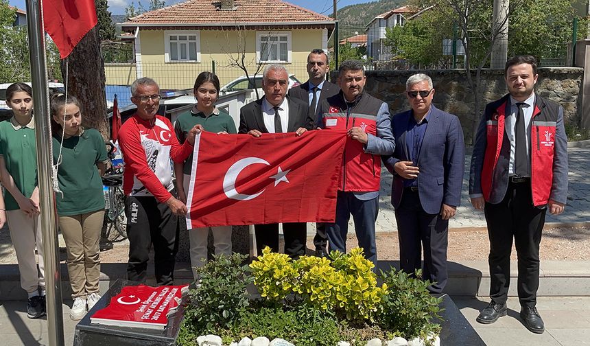 Şehit Öğretmen Aybüke Yalçın için 1000 Kilometre pedal çevirdi