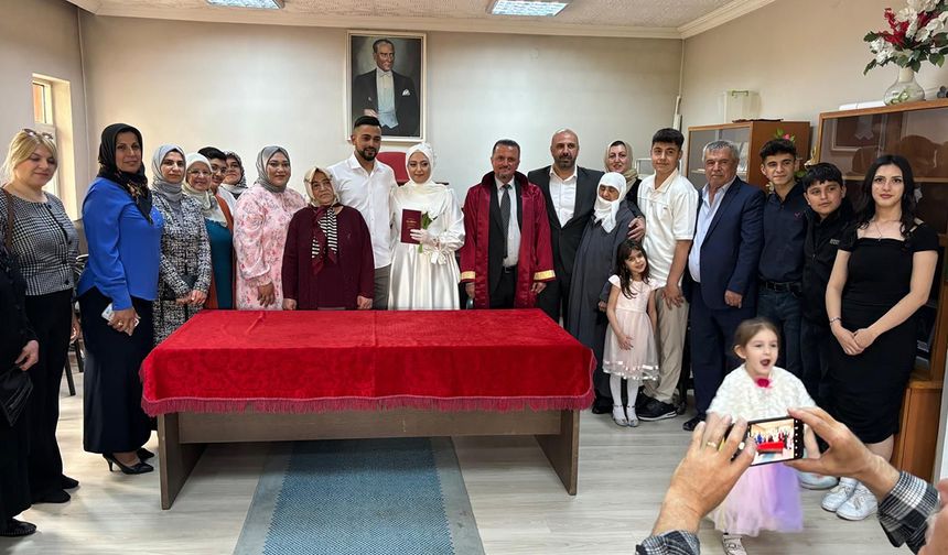 Bülbül ve Kodal Ailelerinin Mutlu Günü: İrem ile Kenan hayatlarını birleştirdi