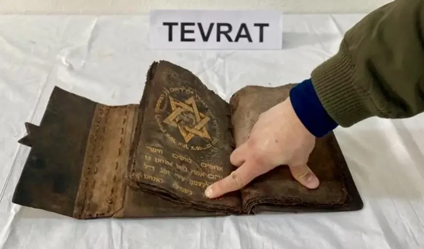 Kırşehir’de 700 yıllık el yazması Tevrat ele geçirildi