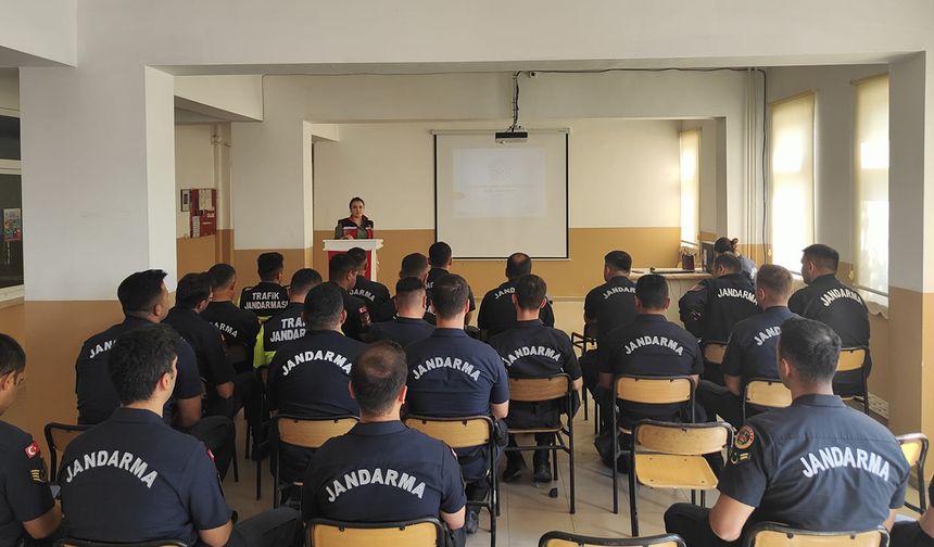 Jandarma Personeline özel eğitim: Aile içi iletişim konusunda yeni adım