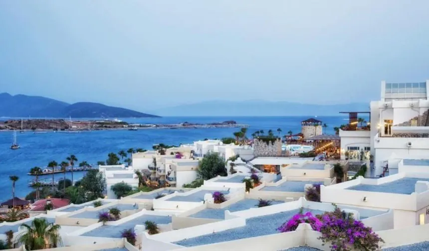 Turizmde fahiş fiyat krizi: Restoran fiyatları nedeniyle turistler Yunanistan'a yöneliyor