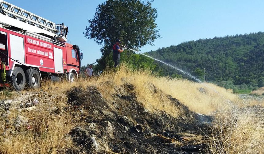 Osmancık’ta korkutan yangın: Rüzgarla yayıldı, ekipler anında müdahale etti