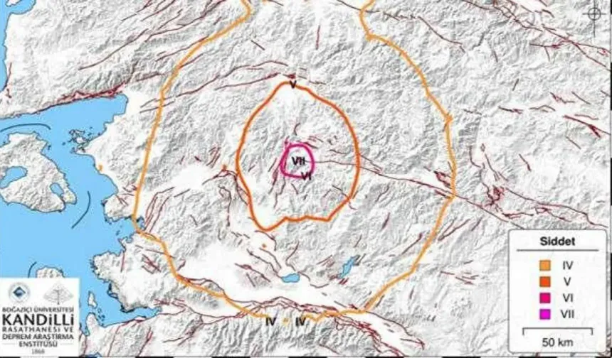 Balıkesir’de 6,1’lik depremin ardından 237 artçı sarsıntı korkuttu
