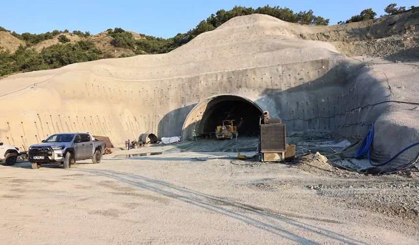 Ankara-Çorum arası 1 saat 15 dakikaya düşüyor! Bakan Uraloğlu 'Hızlı tren' projesinde son durumu açıkladı