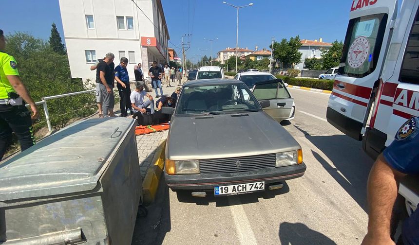 Çorum’da zincirleme kaza: Park halindeki araca çarptı, bir kişi yaralandı