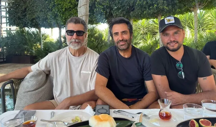 Kimse beklemiyordu: Yıllardır küs olan o isimler bir araya geldi!