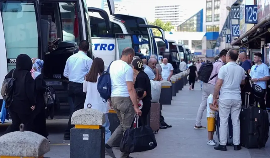 4 saatten uzun yolculuk yapacaklar dikkat: Uzman isim hangi hayati riski açıkladı?