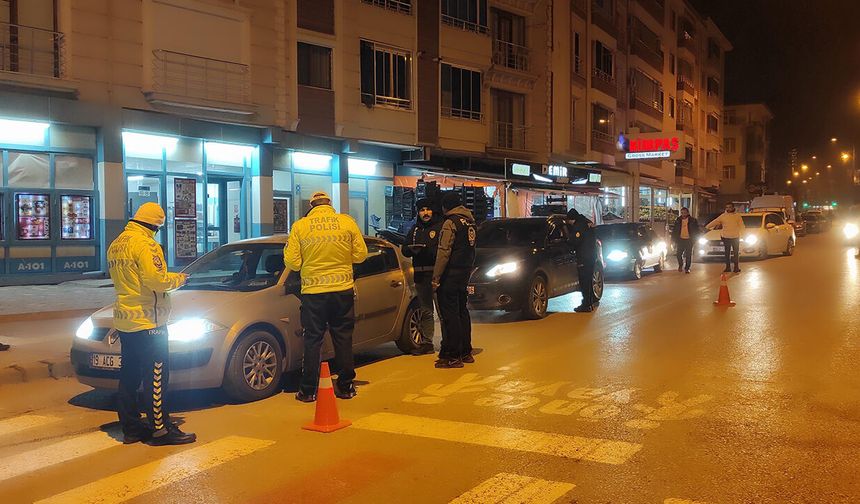 Çorum'da 10 kayıp şahıs bulundu, 3 aranan kişi yakalandı