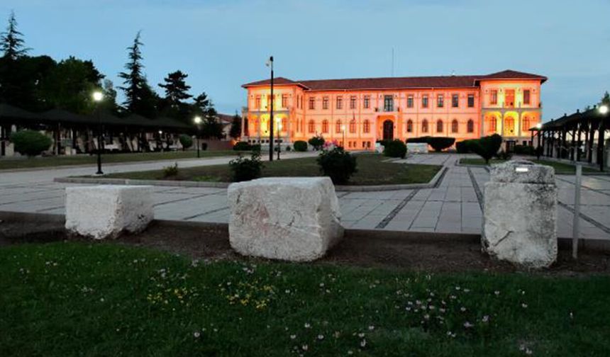 Çorum Müzesi binlerce yıllık tarihe ışık tutuyor
