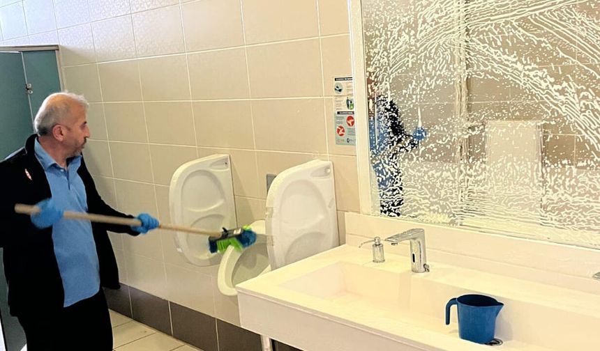 Erol Olçok Hastanesi’nde bayram öncesi kapsamlı hijyen seferberliği