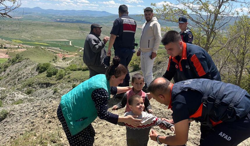 Çorum’da kaybolan iki çocuk çamura saplanmış halde bulundu