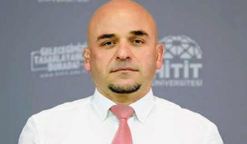 Güreşe yıllarını verdi, şimdi fakülte dekanı oldu