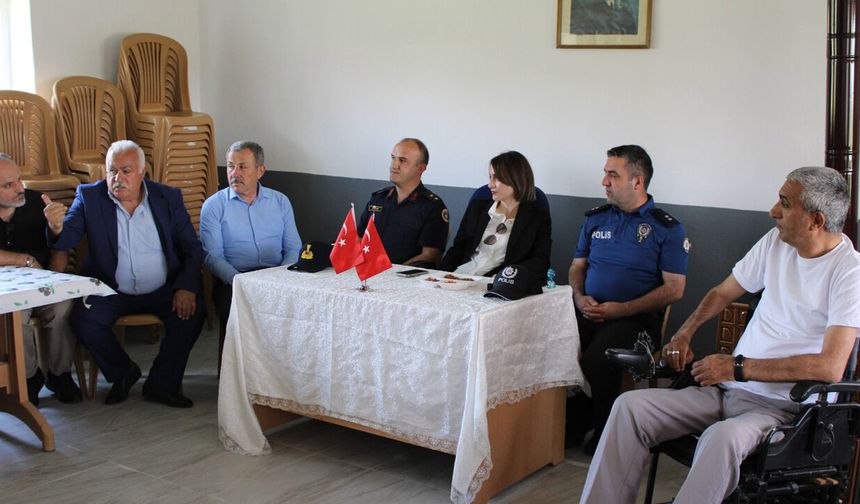 Kaymakam Nayman Güngörmez Köyü’nde vatandaşlarla buluştu