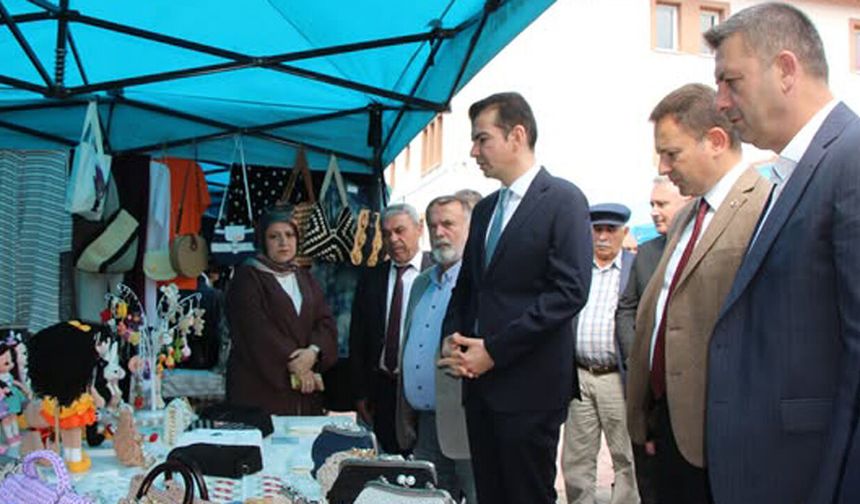 Sungurlu’da yıl sonu sergisi ilgi gördü