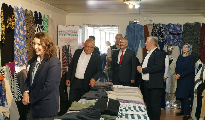 Berk Köyü'nde yıl sonu sergisi açıldı