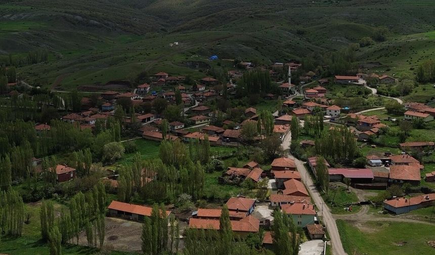 Alaca'nın saklı değeri: Küçükhırka Köyü geçmişi ve üretim kültürüyle dikkat çekiyor