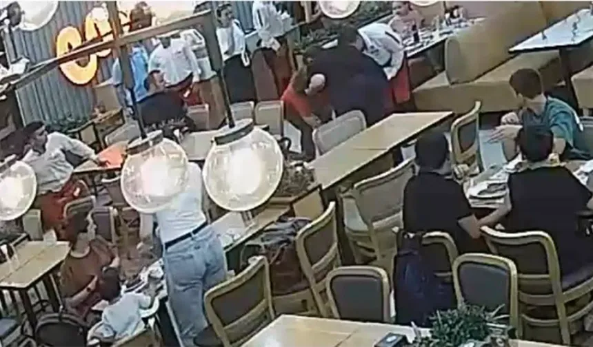 Restorandaki 'tereyağı şovu' 2 yaşındaki bebeği yaktı: Olay anına ait şok görüntüler ortaya çıktı