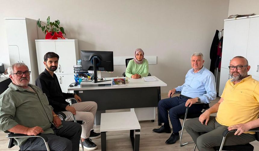 AK Parti Merkez İlçe yönetiminden Neslihan Yenihan’a ziyaret