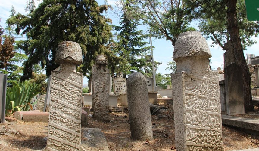 Çorum’un taşlara kazınan hafızası gün yüzüne çıkarılıyor