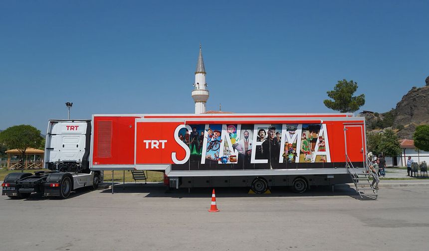 Osmancık’ta çocuklara ücretsiz sinema gösterimi