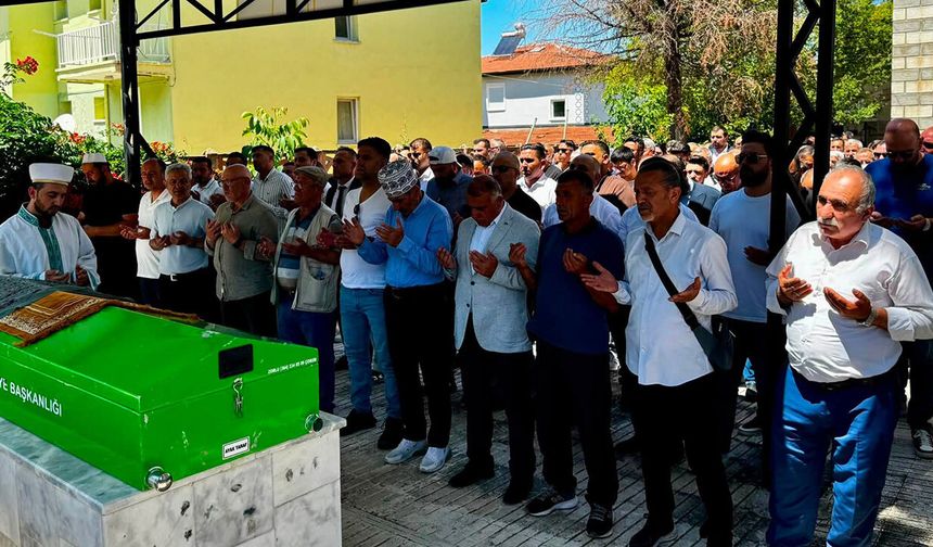 Hatice Çam son yolculuğuna uğurlandı