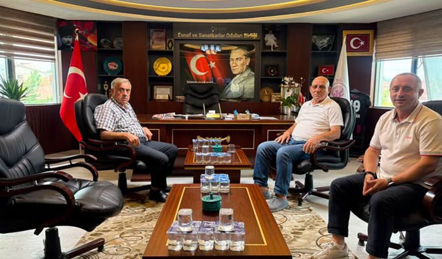 Trabzon esnaf temsilcileri Recep Gür ile görüştü