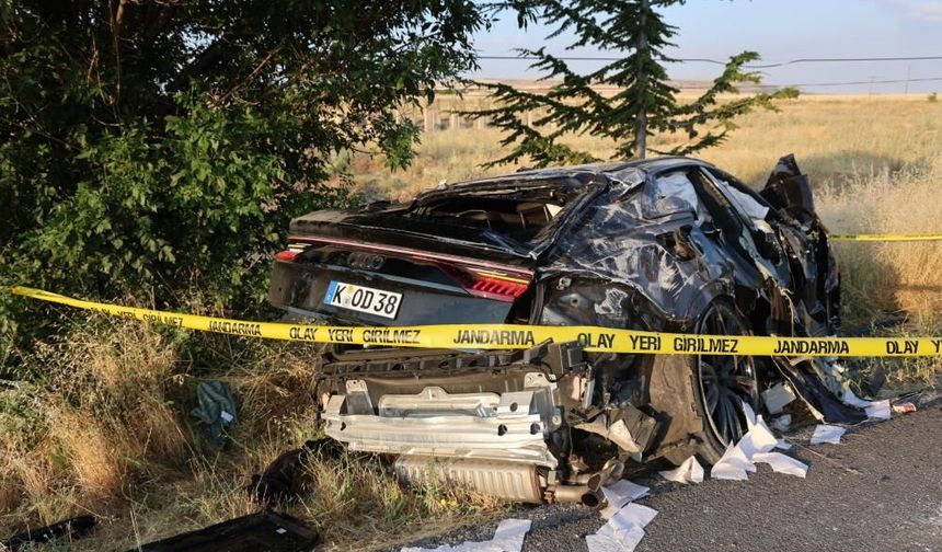 Kaza sonrası ortalık savaş alanına döndü: Aynı aileden 3 ölü 1 yaralı