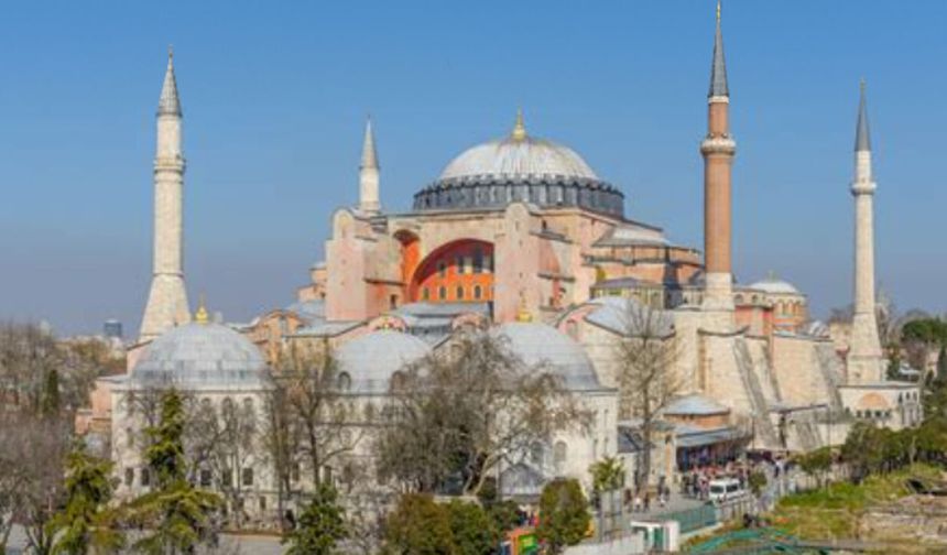 Ayasofya’nın 1.600 yılı aşan hikâyesi! 86 yıl sonra 24 Temmuz’da yeniden ibadete açıldı